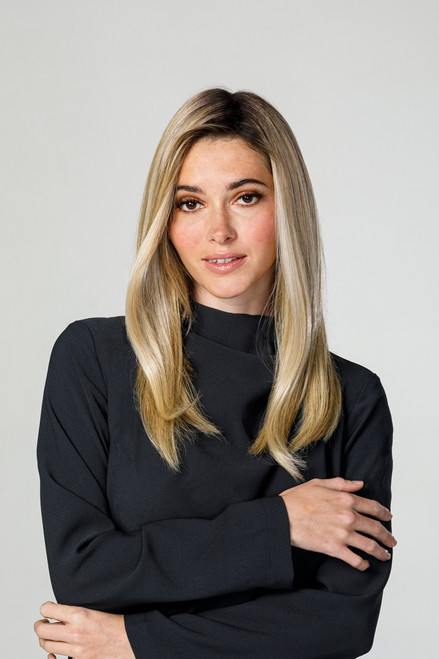 easiPart Medium HD 18" blonde hair topper