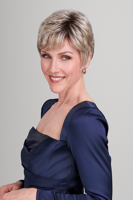 Vivian blonde wig main